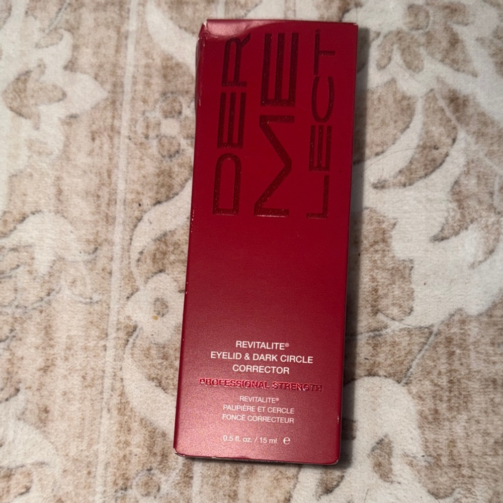 Dermelect Revitalite Eyelid & Dark Circle Corrector
